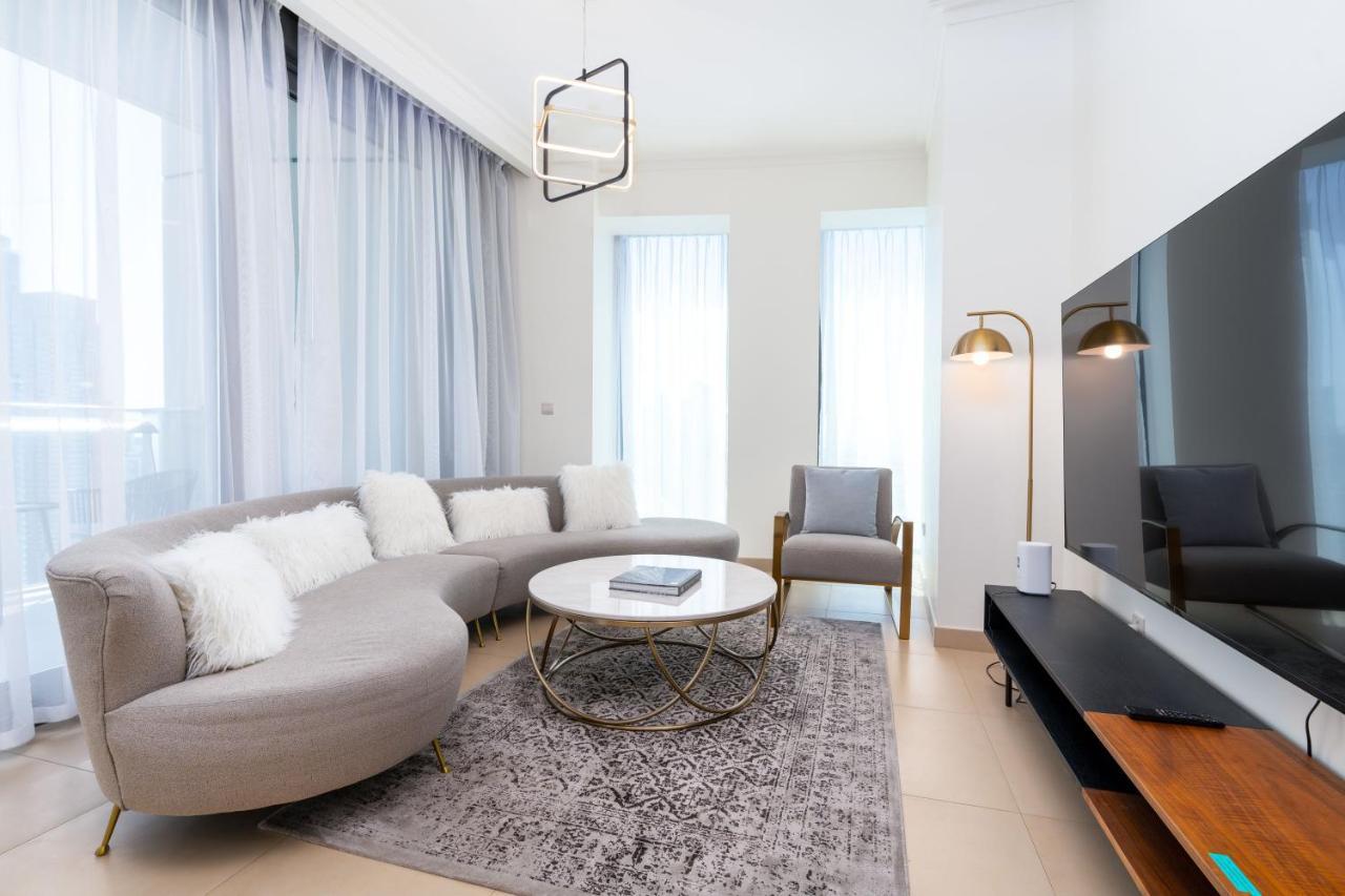 Vacay Lettings - Burj Vista High Floor Burj Khalifa & Fountain View Appartement Dubai Buitenkant foto