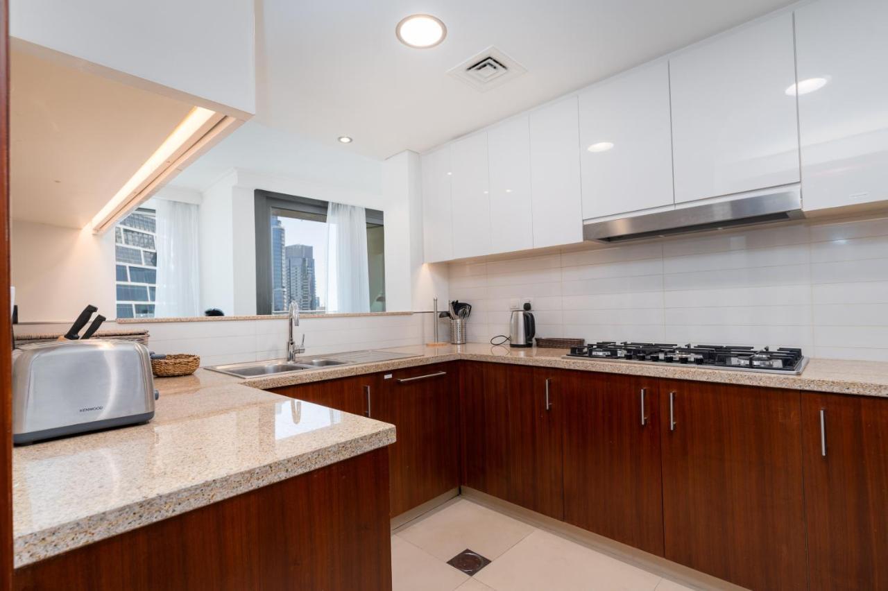 Vacay Lettings - Burj Vista High Floor Burj Khalifa & Fountain View Appartement Dubai Buitenkant foto