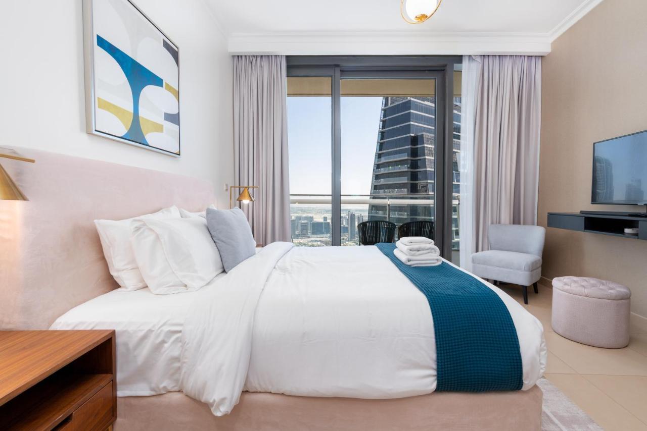 Vacay Lettings - Burj Vista High Floor Burj Khalifa & Fountain View Appartement Dubai Buitenkant foto