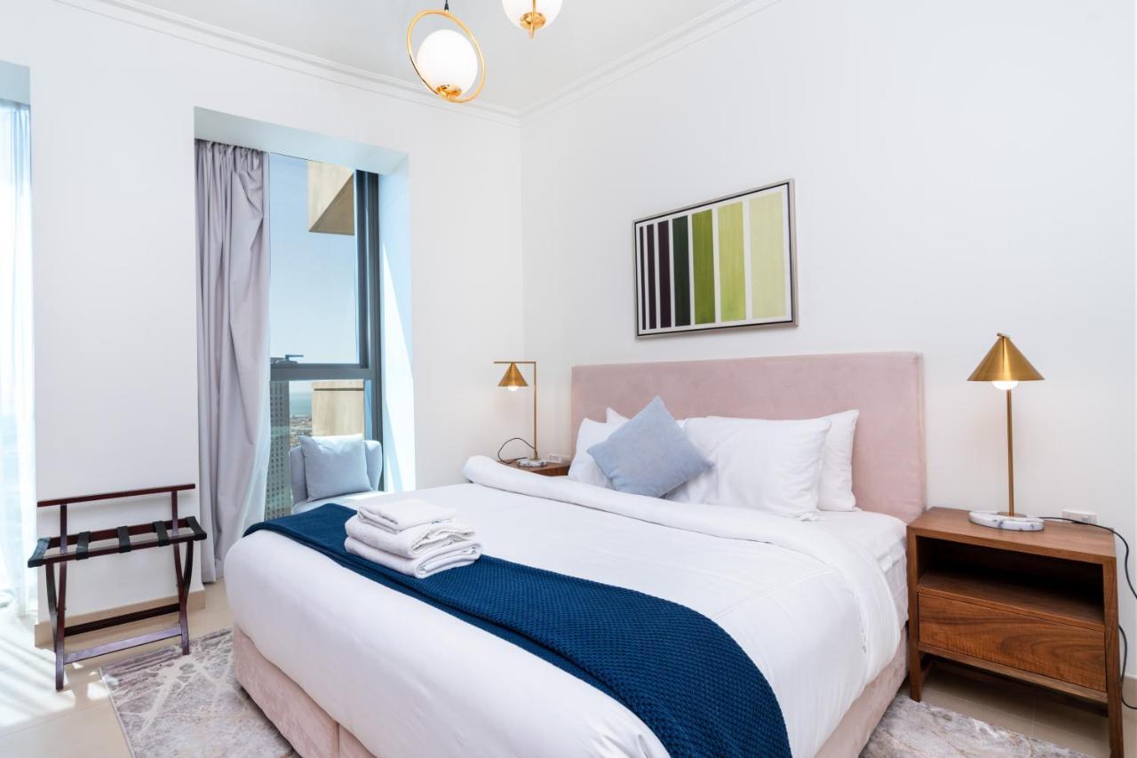 Vacay Lettings - Burj Vista High Floor Burj Khalifa & Fountain View Appartement Dubai Buitenkant foto